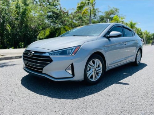 HYUNDAI ELANTRA SE 2020, 15,995 REAL.