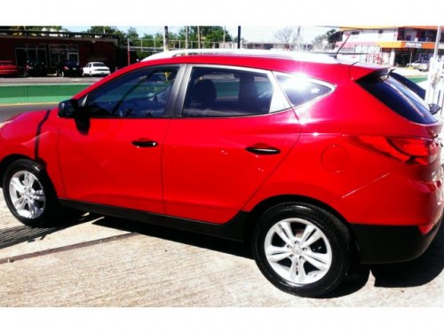 HYUNDAI TUCSON 2011 4CIL $13,995