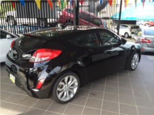 HYUNDAI VELOSTER NEGRA NUEVA 2013 LLAMA