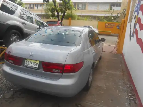 Hermoso Honda Accord 2005 Lx
