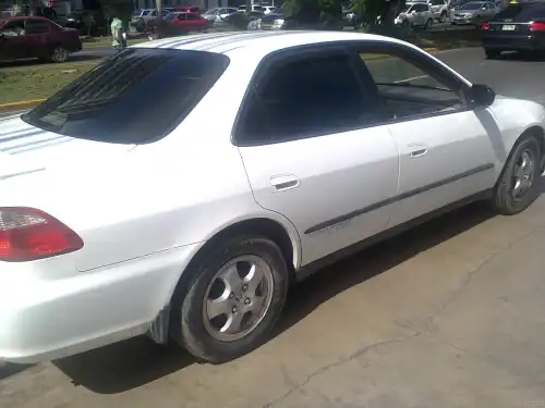 Honda Accord  1998  4cil. Americano