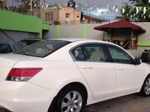 Honda Accord  2010