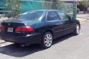 Honda Accord 1999 EX Verde oscuro 