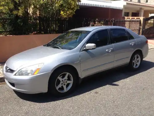 Honda Accord 2003  