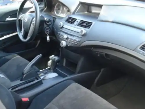 Honda Accord LX-P 2010