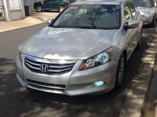 Honda Accord'12 El Full Con Sunroof