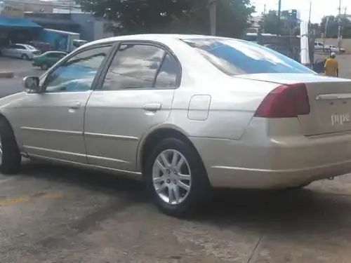 Honda CIVIC, 2001 Americano automatico, 4ptas 