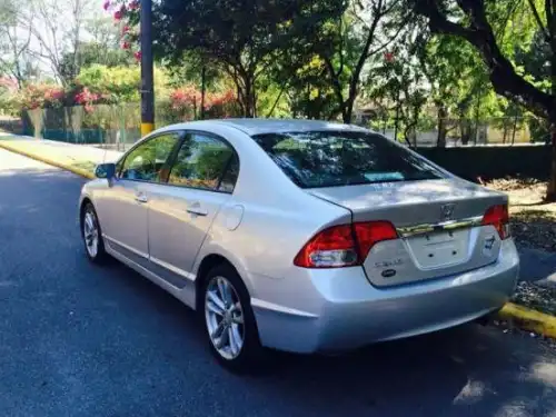 Honda CIvic 2009 Lx 70mil millas 