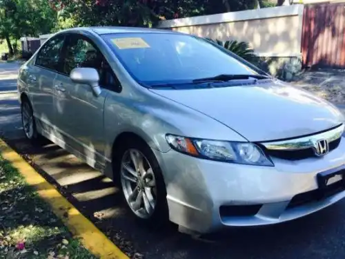 Honda CIvic 2009 Lx 70mil millas 