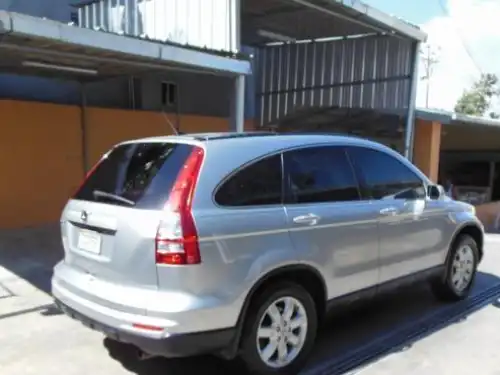 Honda CR-V LX 2011