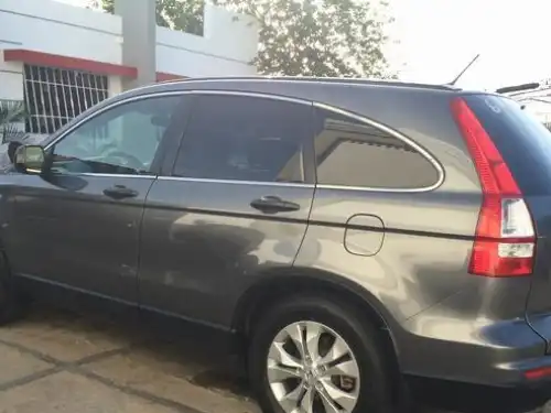 Honda CR-V LX 2011