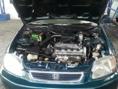 Honda Civic, 1998 Verde metalico 