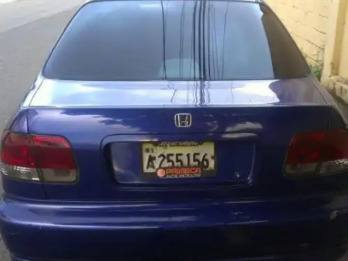 Honda Civic 1999 Americano Rd$240000