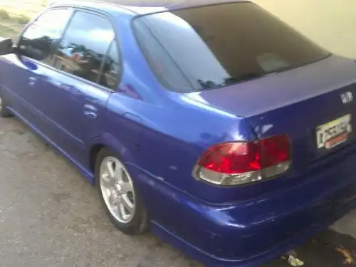 Honda Civic 1999 Americano Rd$240000