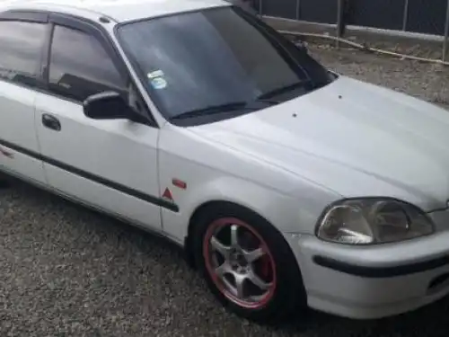 Honda Civic 2000 nitido en santiago 