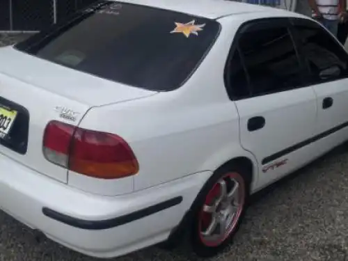 Honda Civic 2000 nitido en santiago 