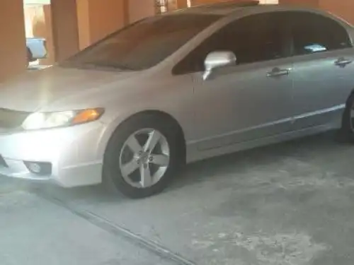 Honda Civic 2006 EX gris plata 