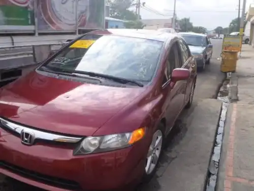 Honda Civic 2008 El Full Americano con todos sus sellos 