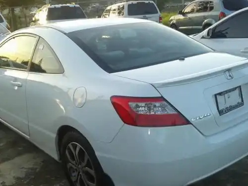 Honda Civic Coupe 2010