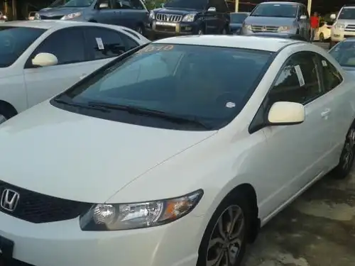 Honda Civic Coupe 2010