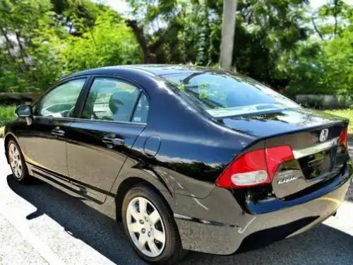Honda Civic LX 2009