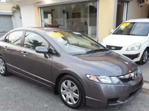 Honda Civic LX 2010