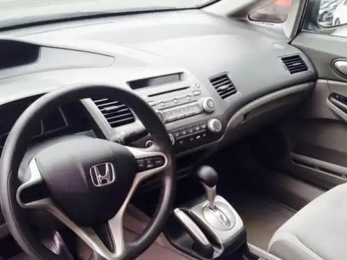 Honda Civic LX 2011