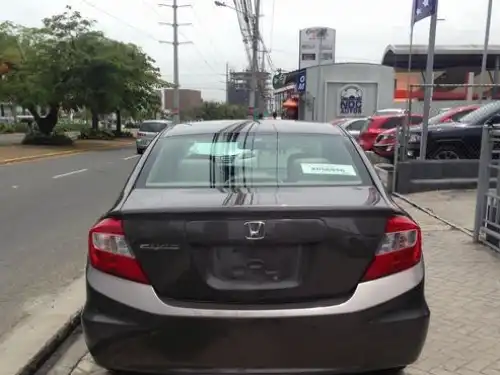 Honda Civic LX-S 2012