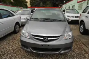 Honda Fit Arias 2008 precio Rd 395000