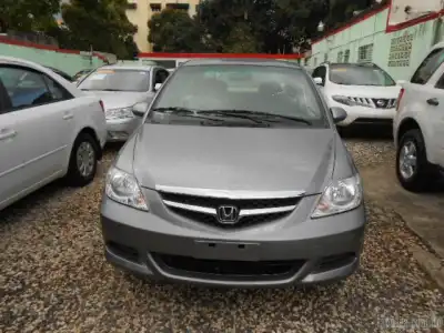 Honda Fit Arias 2008 precio Rd 395000