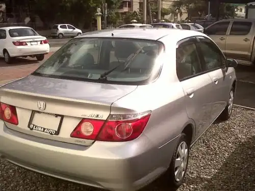 Honda Fit Arias 2009