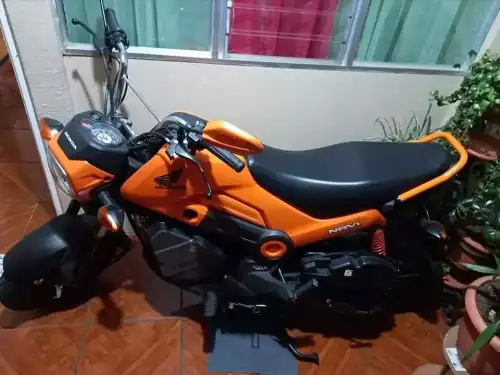 Honda Navi 2022 Naranja