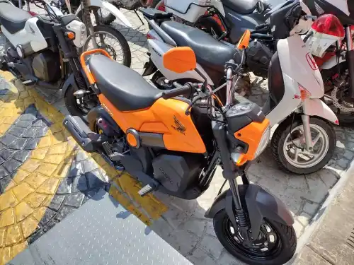 Honda Navi 2022 Naranjada con Cajuela