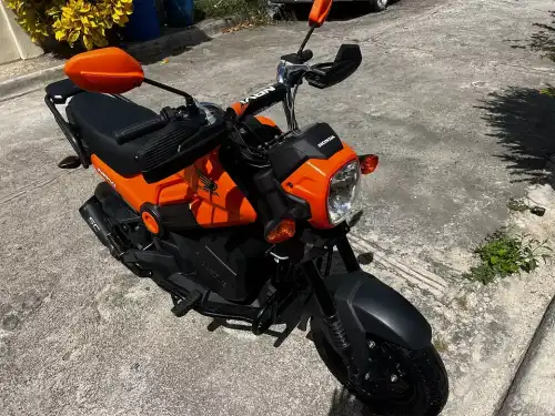 Honda Navy 2023 nuevo con todo sus accesorios 700 kilómetros 