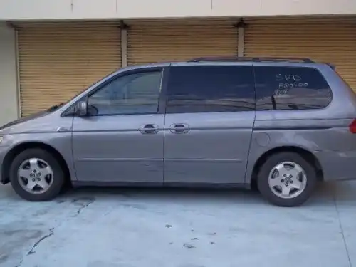 Honda Odyssey 2000 Gris Gas