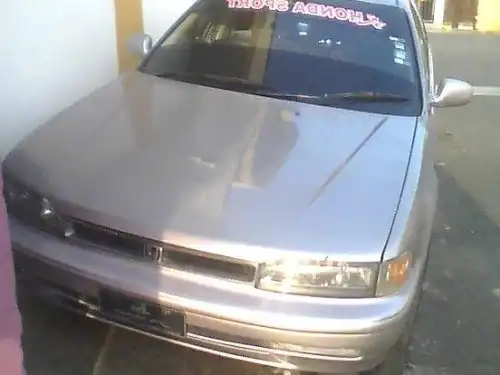 Honda accord 1993 color gris 