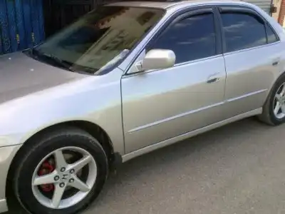 Honda accord 1998 v6 