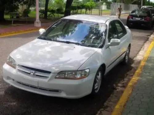 Honda accord, 1999 blanco 