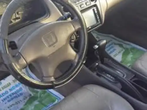 Honda accord 1999 ex 