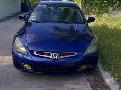 Honda accord 2004 azul 