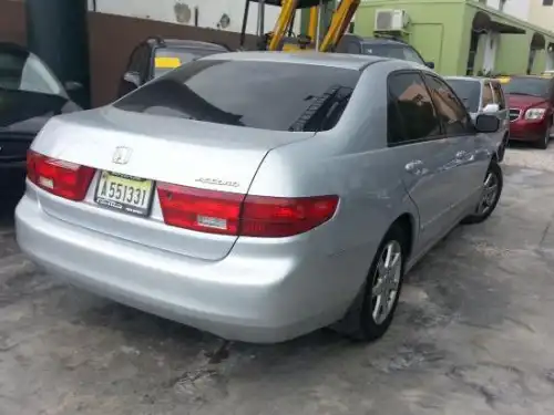 Honda accord 2005 americano gris