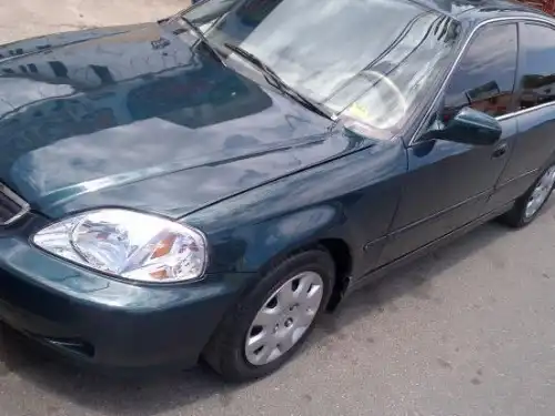 Honda civic 1999 americano 
