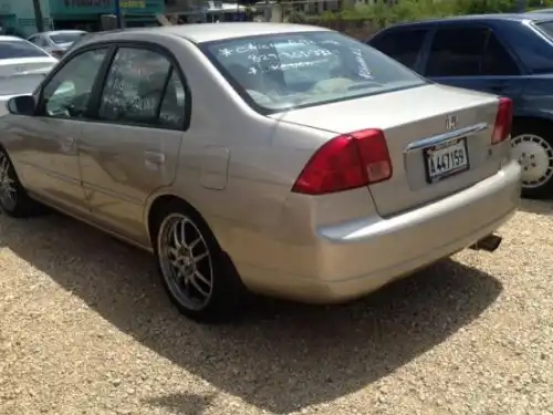 Honda civic 2001 dorado 