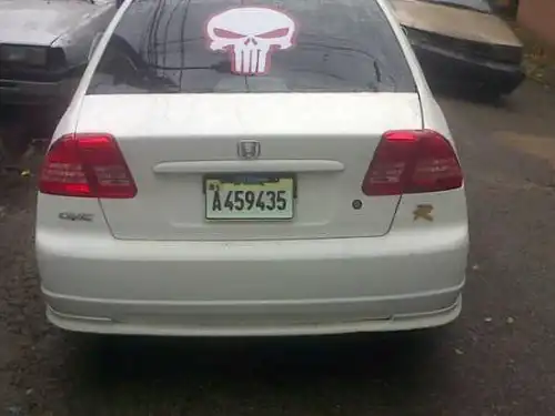 Honda civic 2002 blanco 