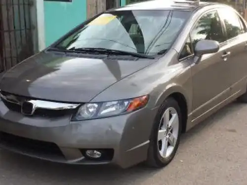 Honda civic 2008 EX frente 10