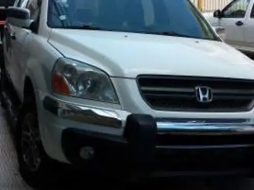 Honda pilot 2004 