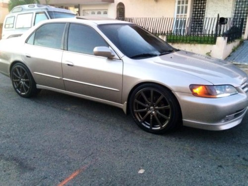 Honda accord 1998 frente 2002 tienes qe verlo