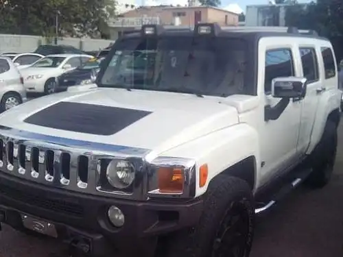 Hummer H32006