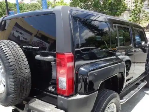 Hummer H32006