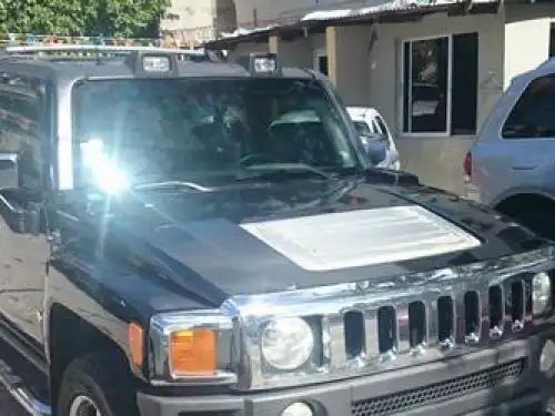 Hummer H32006